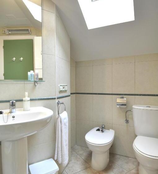 هتل Apartamentos Aralso