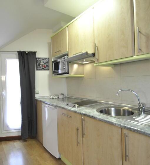 هتل Apartamentos Aralso