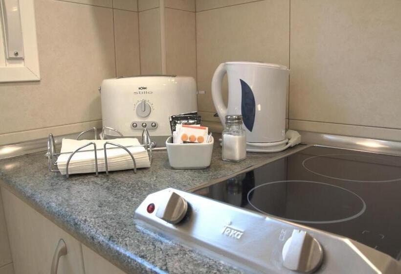 هتل Apartamentos Aralso