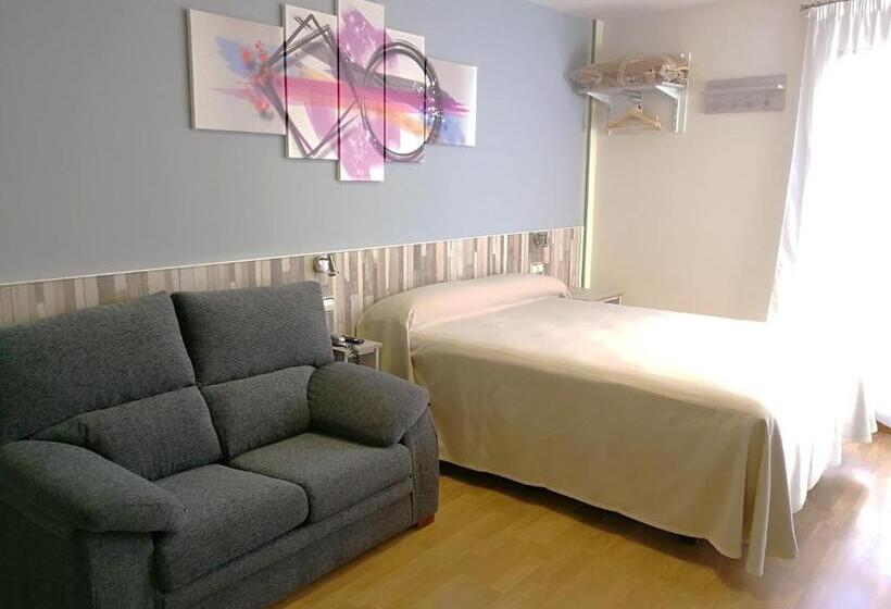 هتل Apartamentos Aralso