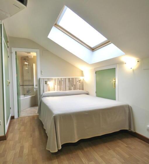 هتل Apartamentos Aralso