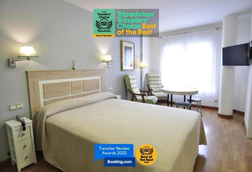 هتل Apartamentos Aralso