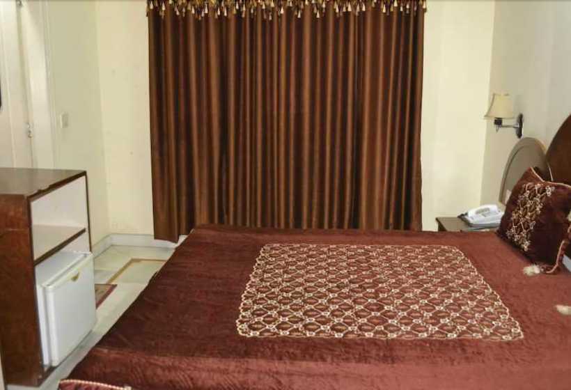 ホテル Atithi Palace