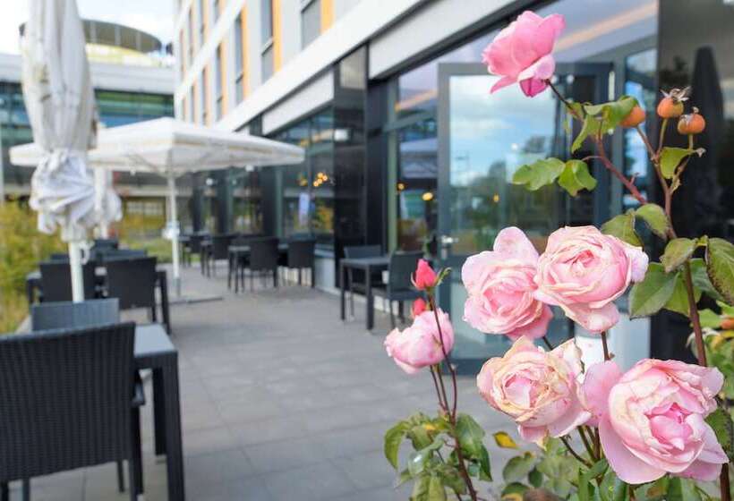 בית מלון כפרי Campanile Leipzighalle Airport