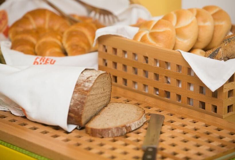 בית מלון כפרי Campanile Leipzighalle Airport