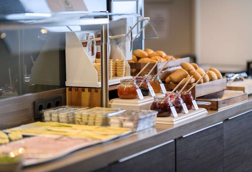 בית מלון כפרי Campanile Leipzighalle Airport