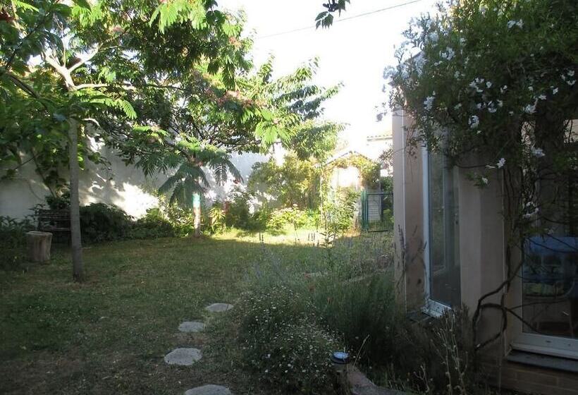 בית מלון כפרי Chez Mélody