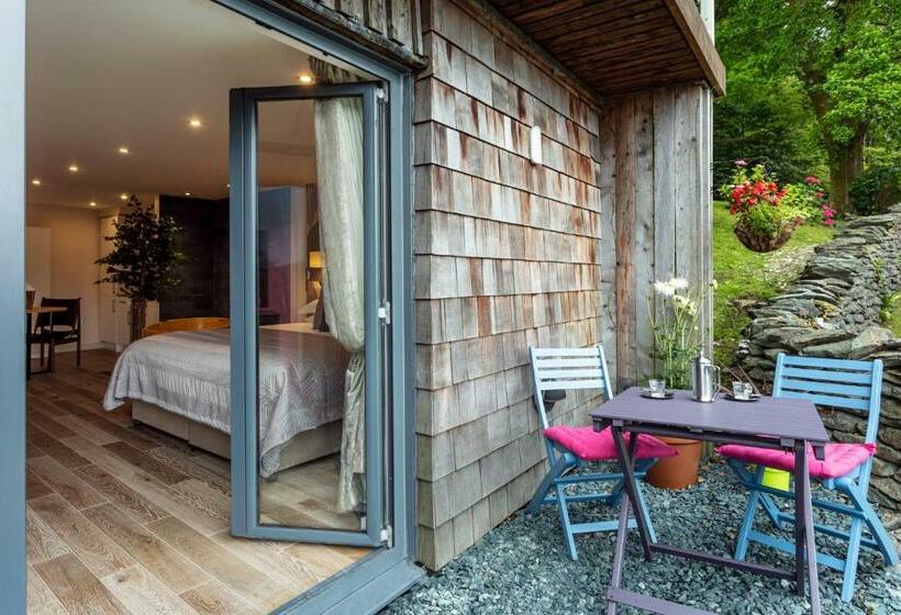 ホテル Dome House