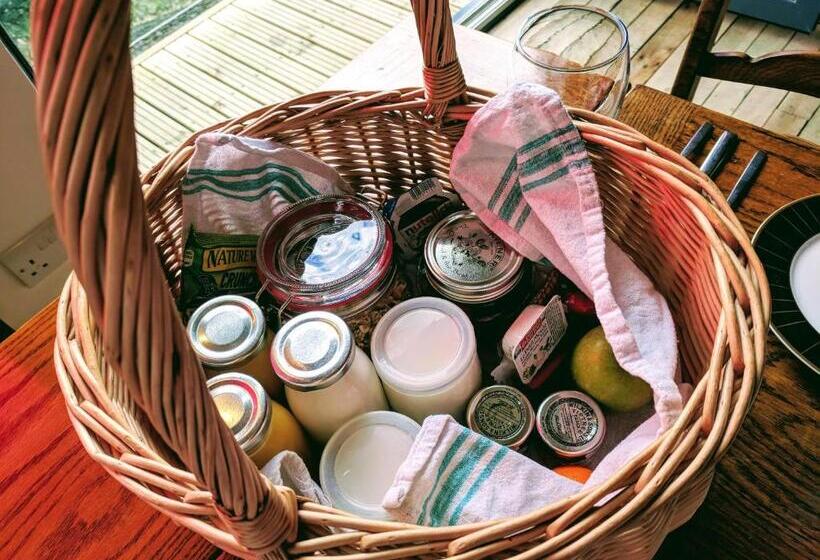 ホテル Dome House