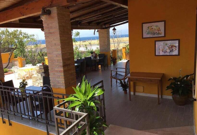 فندق Eleven Bed & Breakfast