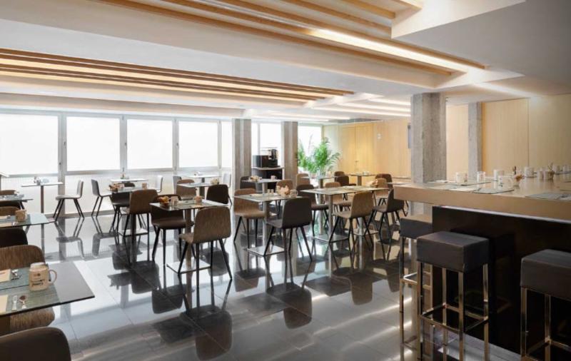 Отель Exe Plaza Catalunya