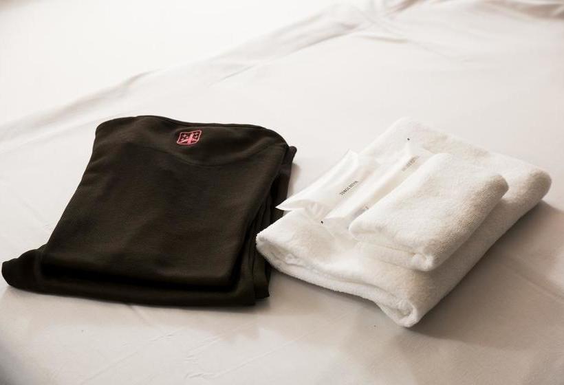 호텔 First Cabin Kyoto Kawaramachi Sanjo