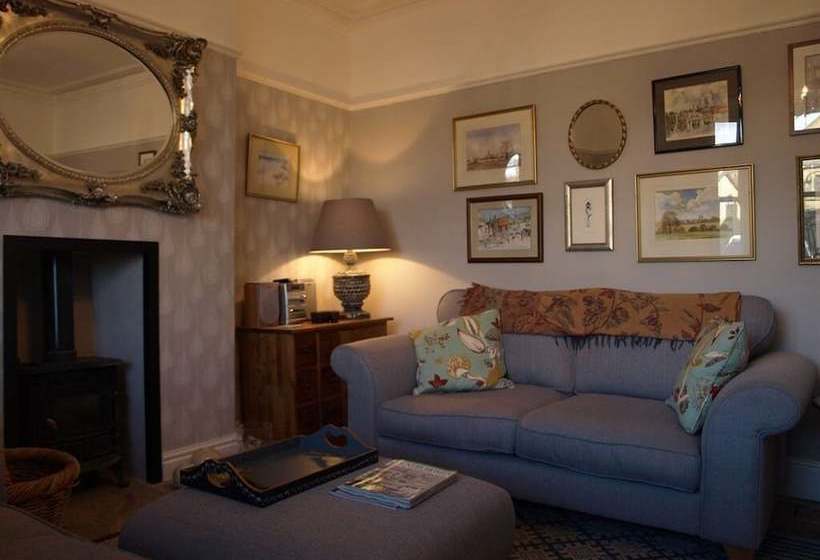 فندق Gentian House