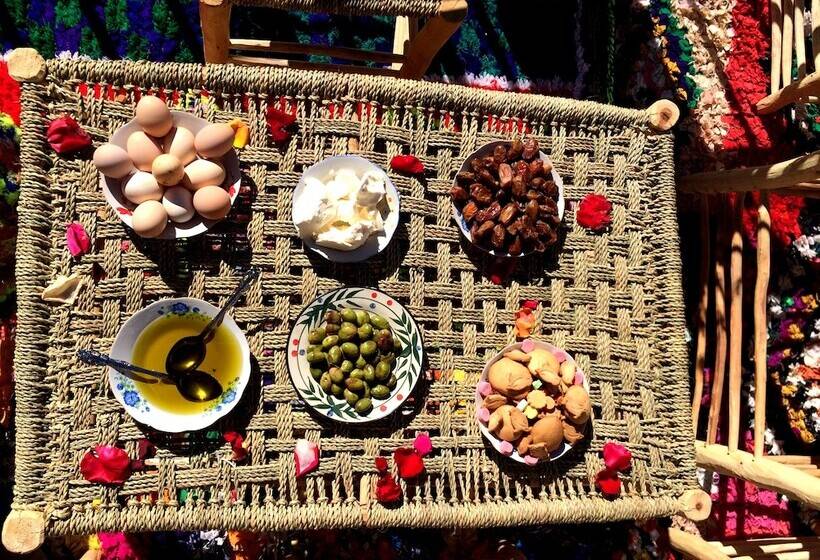 Отель Gite Likemte