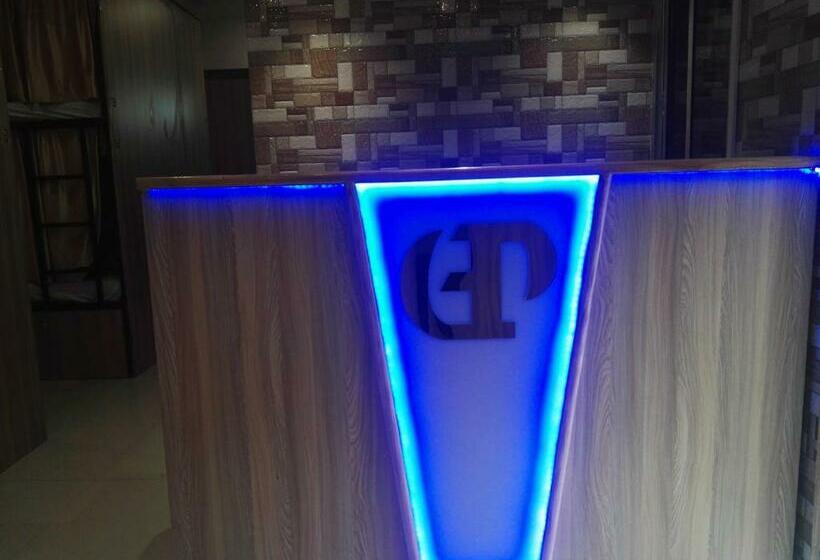 בית מלון כפרי Golden Dormitory   Hostel