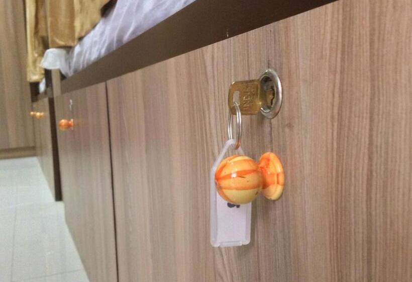 בית מלון כפרי Golden Dormitory   Hostel