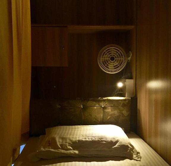 בית מלון כפרי Golden Dormitory   Hostel