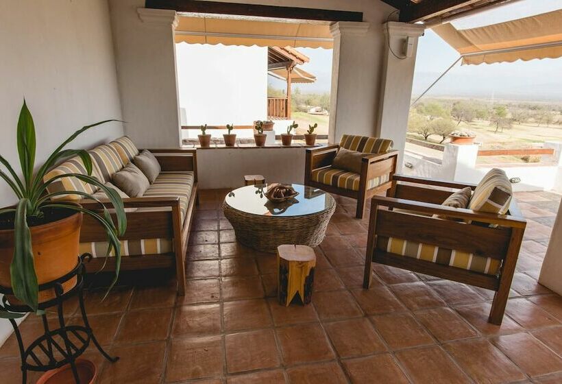 Guachipas Golf Hotel Boutique