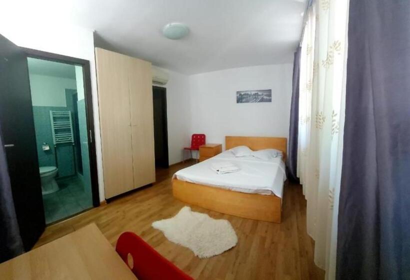 هتل Happy Accomodation