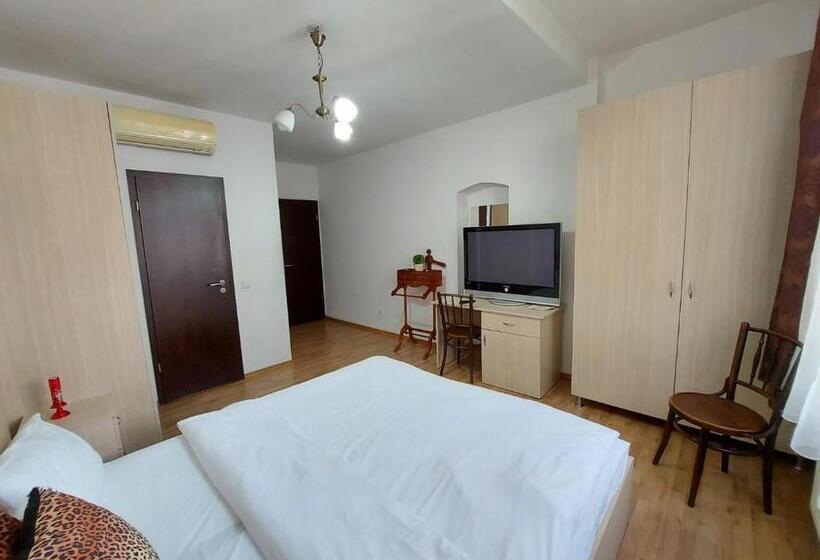 هتل Happy Accomodation