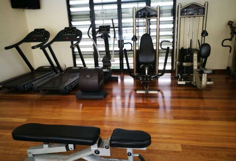 هتل Heritage Apartment