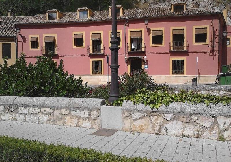 هتل Hostal Posada Huecar