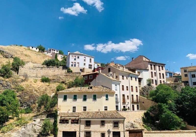 هتل Hostal Posada Huecar