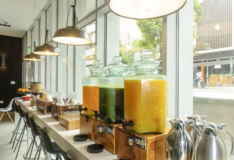 Отель Innside By Melia Lima Miraflores