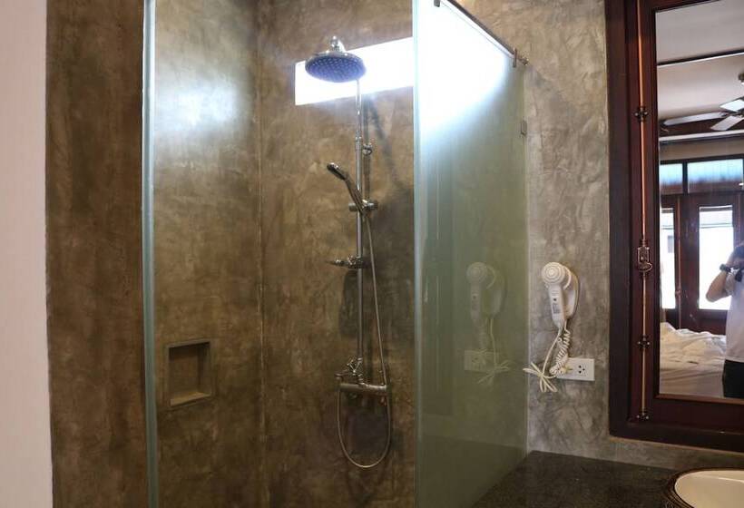 فندق Jasmine Luang Prabang