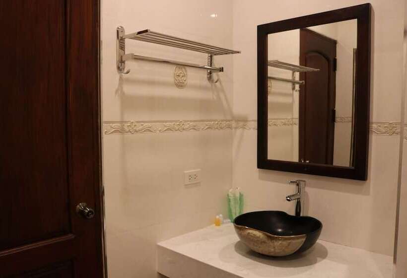 فندق Jasmine Luang Prabang