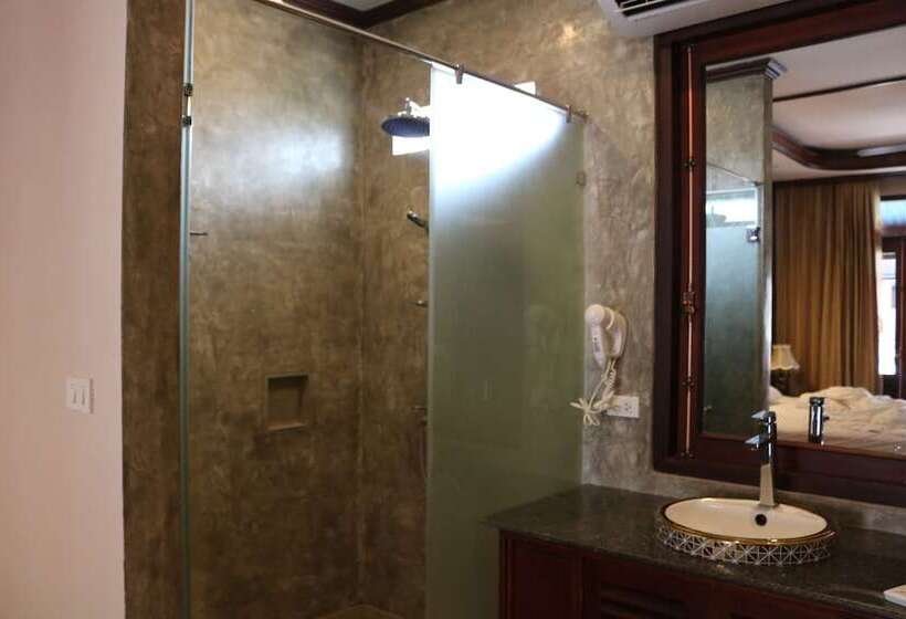 فندق Jasmine Luang Prabang