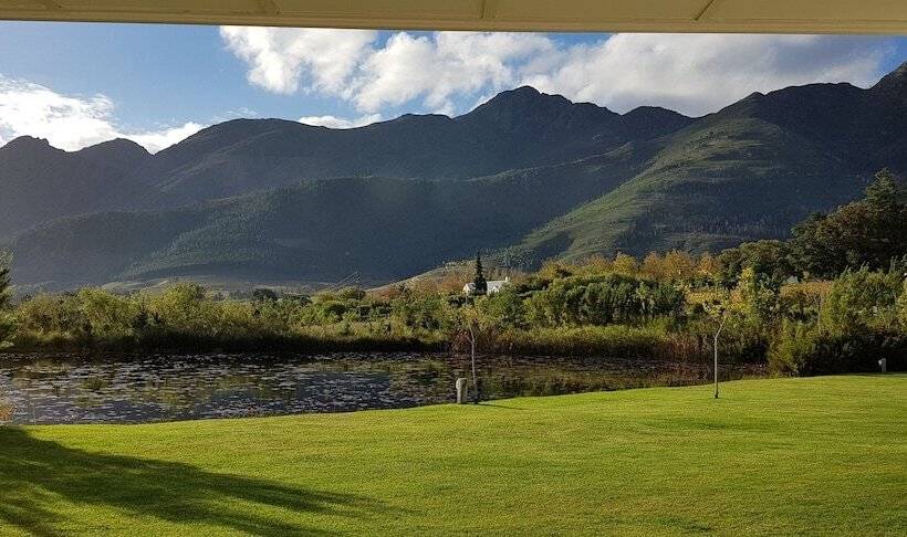 هتل La Cotte House