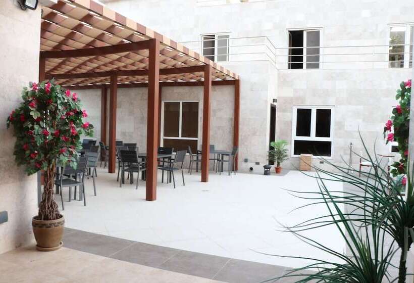 هتل Radisson Muscat Panorama