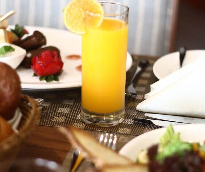 هتل Radisson Muscat Panorama