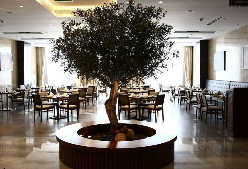 هتل Radisson Muscat Panorama