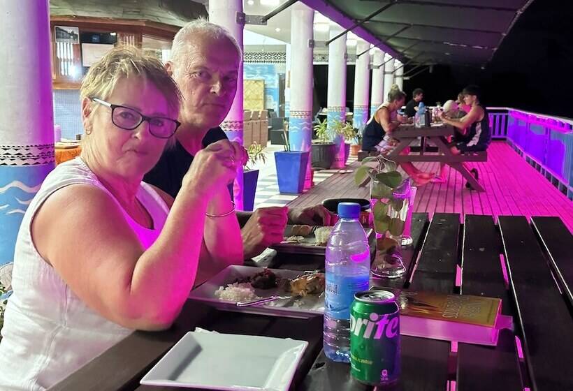 هتل Litia Sini Beach Fales