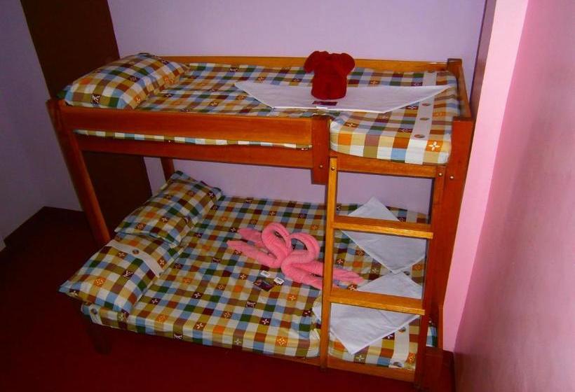 Отель Marie Ville Bed & Breakfast