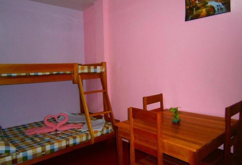 Отель Marie Ville Bed & Breakfast