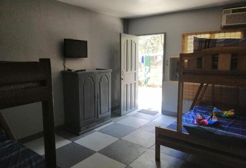 Отель Marie Ville Bed & Breakfast