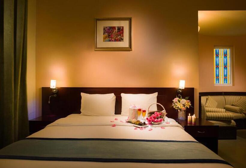 هتل Masira Island Resort