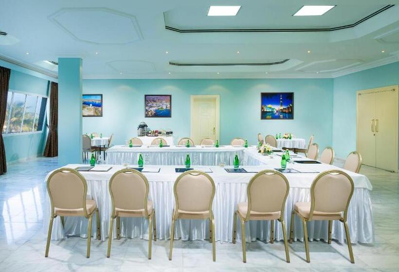 هتل Masira Island Resort