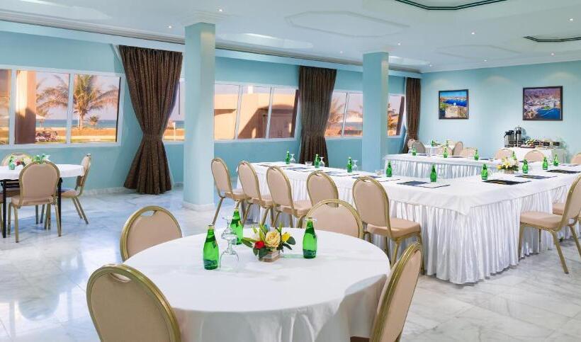 هتل Masira Island Resort