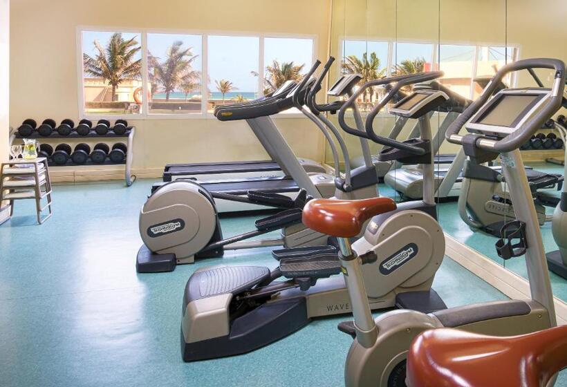 هتل Masira Island Resort