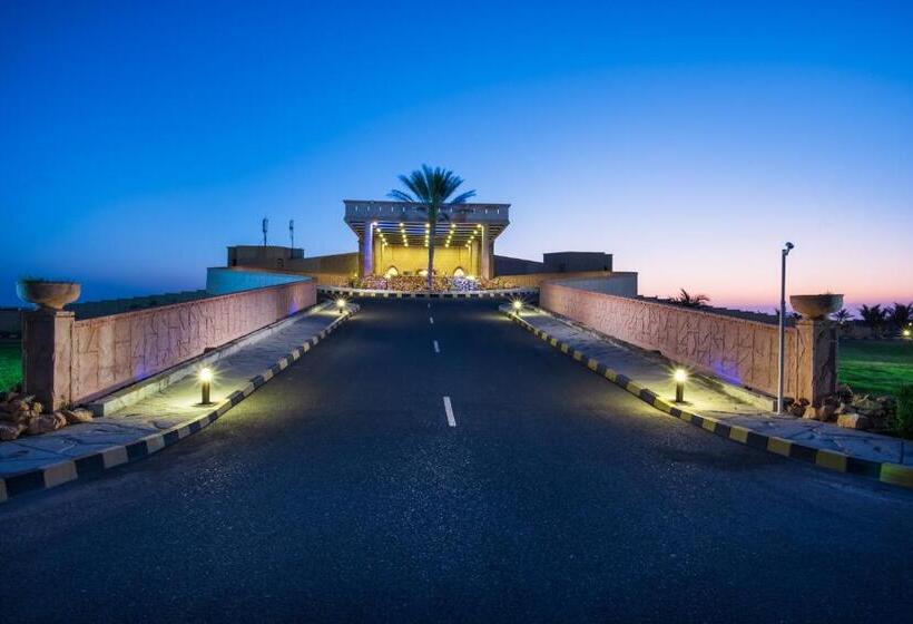 هتل Masira Island Resort