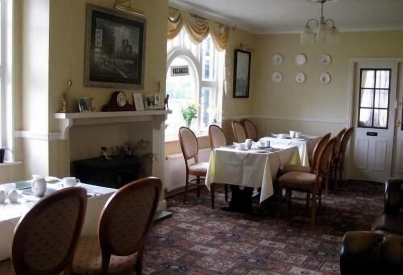 호텔 Meadowcroft Guest House