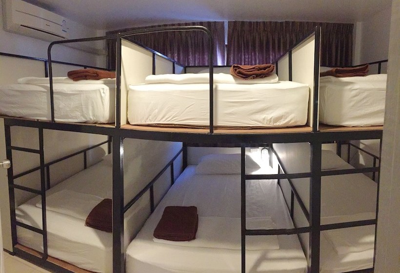 Отель Nine Hostel