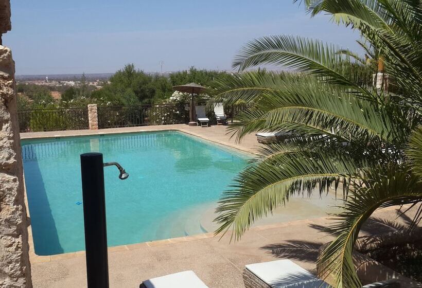 هتل Parfums D'étoiles