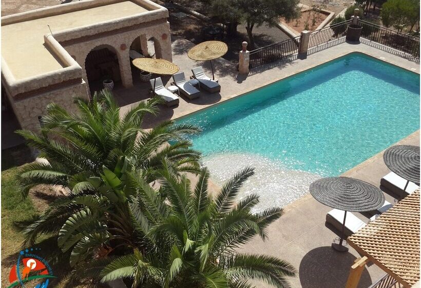 هتل Parfums D'étoiles