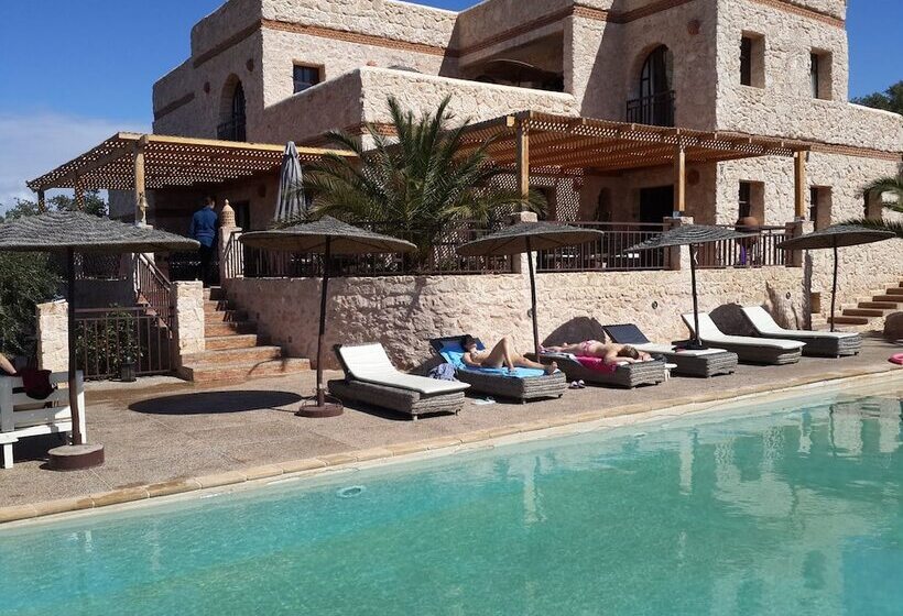 هتل Parfums D'étoiles