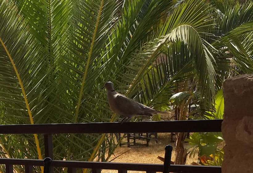 هتل Parfums D'étoiles